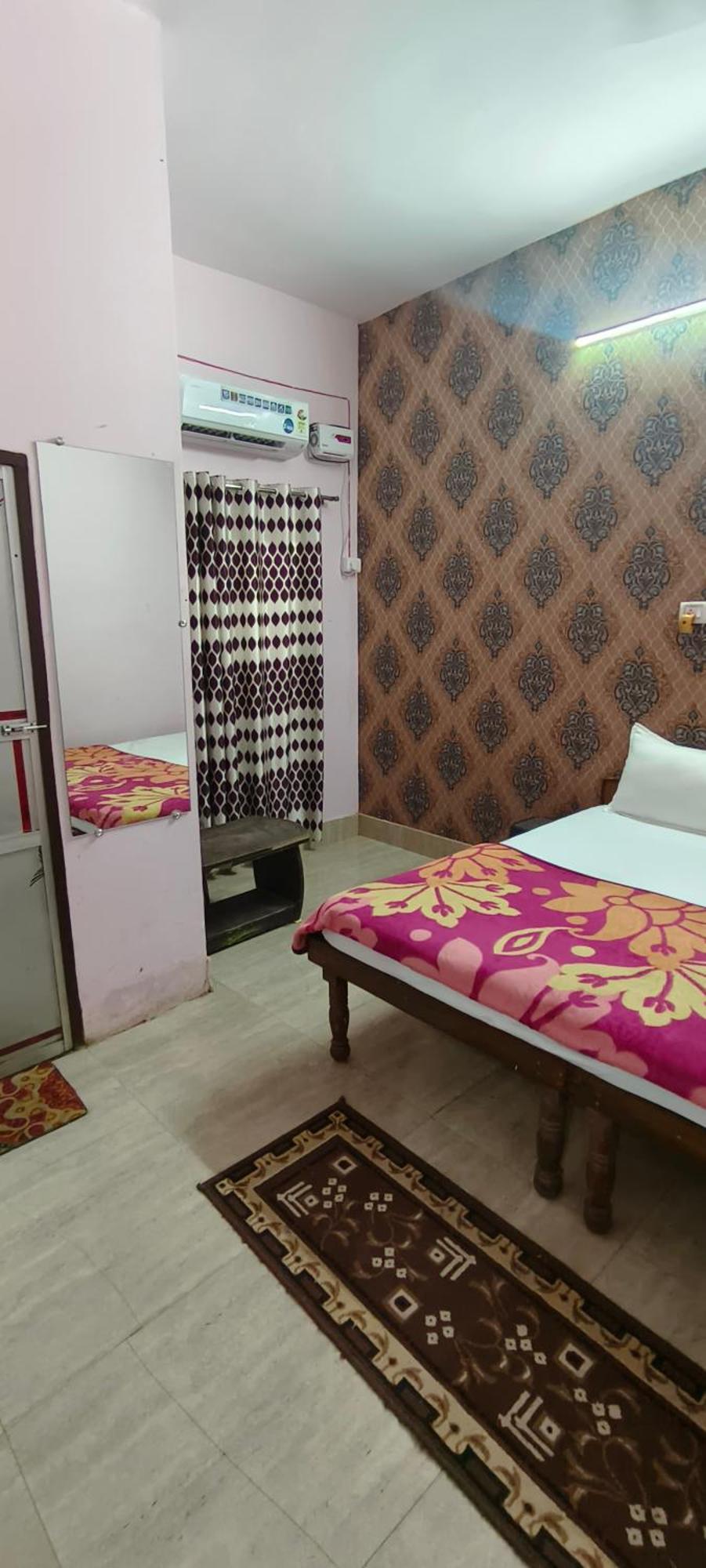 Jamuna Paying Guest House - Varanasi — Photos 3
